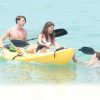 Exclusif - Maria Shriver en vacances avec ses fils Patrick et Christopher au Mexique, le 14 juin 2014.