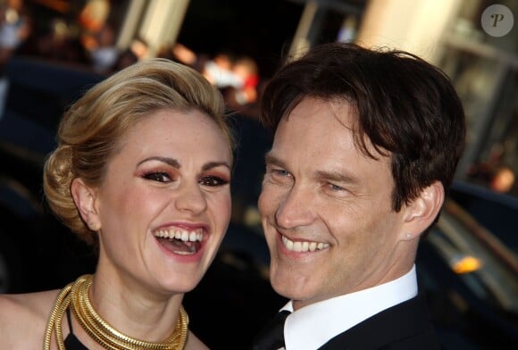 Stephen Moyer et sa femme Anna Paquin - Première de la 7e et ultime saison de "True Blood" au Grauman's Chinese Theatre à Los Angeles, le 17 juin 2014.