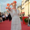Emmanuelle Béart lors de la cérémonie de clôture du 28e Festival du film romantique de Cabourg le 14 juin 2014.