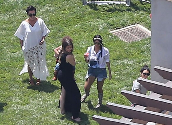 Exclusif - Kris Jenner, Khloe Kardashian, Kourtney Kardashian et Kendall Jenner - Les amis et la famille étaient réunis chez Kourtney Kardashian pour assister à "Kidchella", la fête du premier anniversaire de North West, la fille de Kim Kardashian et son mari Kanye West à Calabasas, le 21 juin 2014.