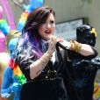 Demi Lovato lors de la Los Angeles Gay Pride Parade, le 8 juin 2014.