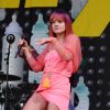 Lily Allen en concert dans le cadre du Festival de Glastonbury en Angleterre, le 27 juin 2014.