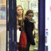 L'actrice Carrie Fisher se promenant avec sa fille Billie à New York le 6 mai 2012