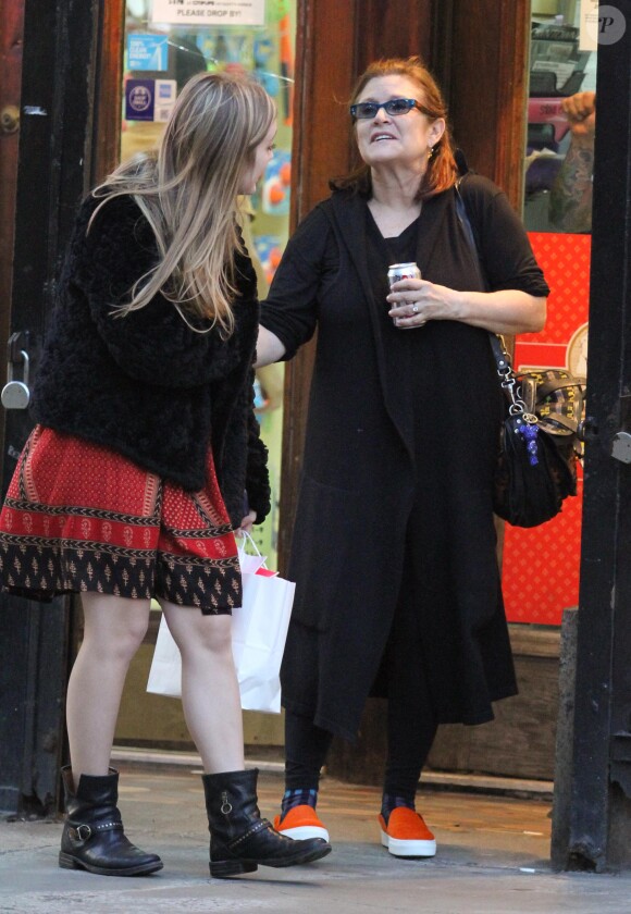 Carrie Fisher avec sa fille Billie à New York le 6 mai 2012