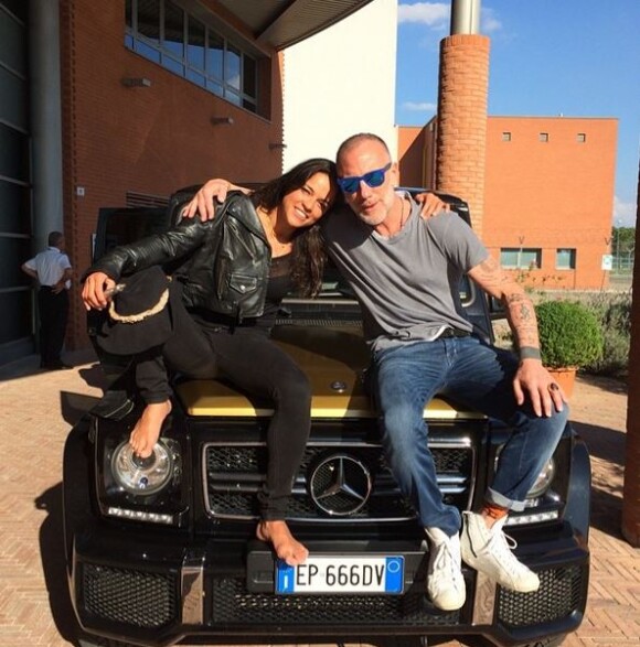 Michelle Rodriguez prend la pose avec Gianluca Vacchi, photo du 3 juillet 2014.