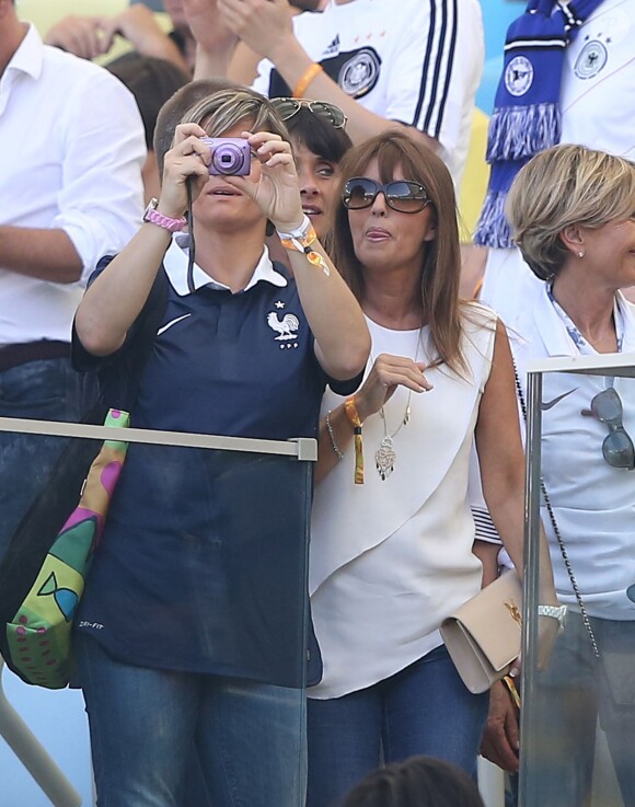 Claude Deschamps - Les Femmes des joueurs de l'équipe de France lors du match France - Allemagne à Rio de Janeiro au Brésil le 4 juillet 2014. L'équipe de France quitte la compétition sur une défaite contre l'Allemange 1 à 0.