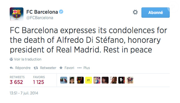 Le FC Barcelone rend hommage à Alfredo Di Stefano mort le 7 juillet 2014. 