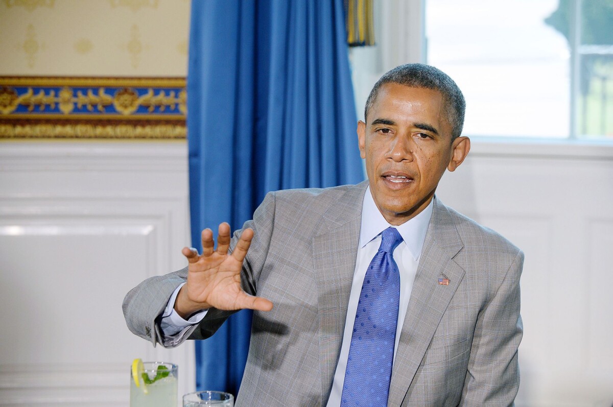 Photo : Barack Obama dans la Chambre Bleue de la Maison Blanche à ...
