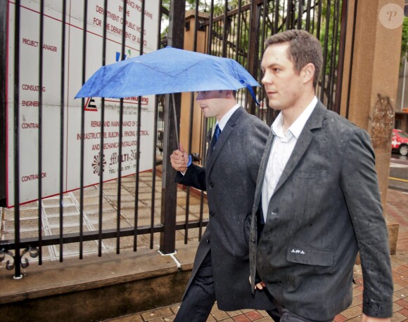Oscar Pistorius lors de son arrivée au tribunal de Pretoria pour le second jour de son procès, le 4 mars 2014