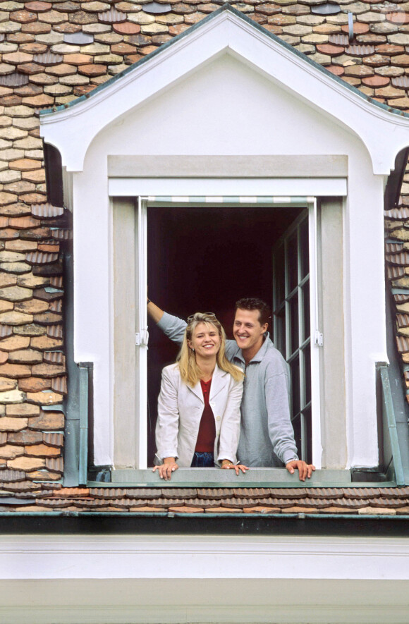 Michael Schumacher et son épouse Corinna dans leur propriété suisse de Vufflens-le-Château le 13 août 2006