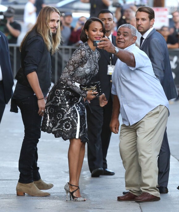 Zoe Saldana, Marco Perego - Les acteurs du film "Guardians Of The Galaxy" se rendent sur le plateau de l'émission" Jimmy Kimmel Live!" à Hollywood le 21 juillet 2014.
