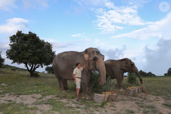 Exclusif - La princesse Stéphanie de Monaco fête le 1er anniversaire de l'arrivée des éléphantes Baby et Népal au domaine de Fontbonne sur la commune de Peille, le 12 juillet 2014.