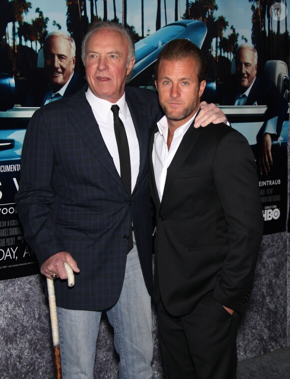 Scott Caan et son père James à Los Angeles, le 22 mars 2011.