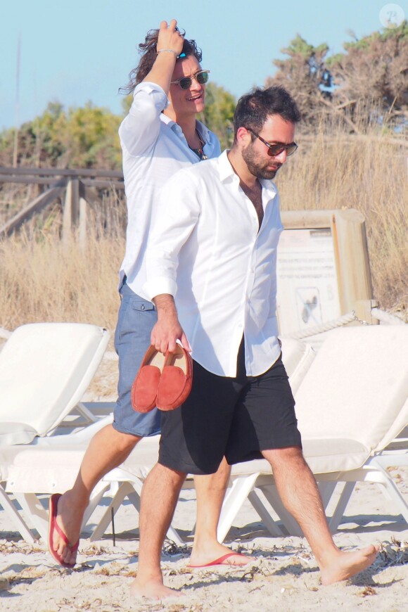 Orlando Bloom profite de ses vacances à Ibiza avec ses amies et amis, le 29 juillet 2014