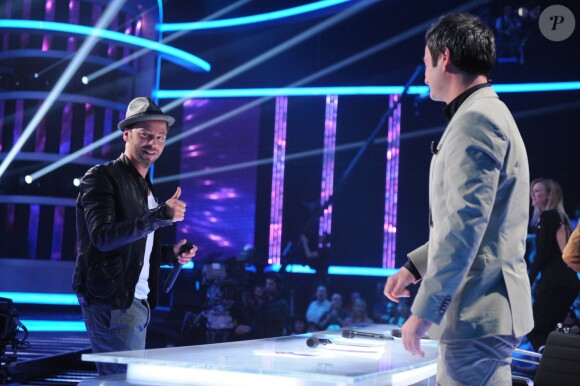 Christophe Maé et Olivier Schultheis sur le plateau de X-Factor, Paris le 7 juin 2011.