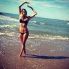 Magalie (Bachelor 2013) : une bombe en bikini pendant ses vacances à la plage !