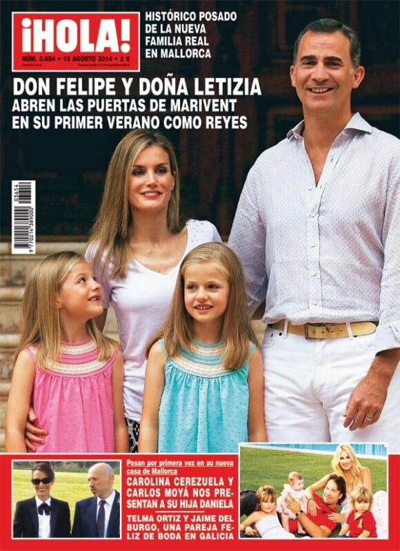 Carlos Moya et Carolina Cerezuela ont ouvert les portes de leur maison de rêve à Palma de Majorque au magazine Hola! (édition du 6 août 2014) pour présenter leur dernière-née, Daniela, 3 mois, avec sa grande soeur Carla (4 ans le 18 août) et son grand frère Carlo (1 an et demi).