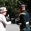 La reine Elizabeth II d'Angleterre lors de la cérémonie solennelle de bienvenue pour son arrivée à Balmoral, son fief estival en Ecosse, le 7 août 2014.