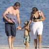 Exclusif - Robin Thicke en vacances au Lake Perris, le 2 août 2014. Le chanteur fait du camping avec son fils Julian et des amis.