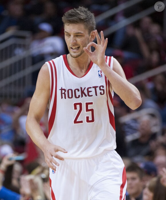 Chandler Parsons (25) photographié avec son ancienne équipe des Houston Rockets en mars 2013