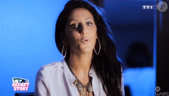 Elodie, candidate de Secret Story 8, intègre la Maison des Secrets (Secret Story 8, le vendredi 18 juillet 2014.)