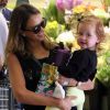 Jessica Alba et sa fille Heaven font des courses au Whole Food Market à Beverly Hills, le 20 juillet 2014.