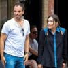Katharine McPhee et son mari Nick Cokas quittent un restaurant à Los Angeles le 6 octobre 2012.