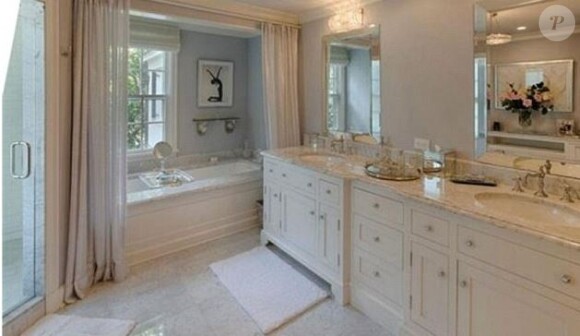 L'actrice Catherine Zeta-Jones a mis en vente cette maison localisée à New York, pour 8,1 millions de dollars.