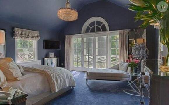 La star américaine Catherine Zeta-Jones a mis en vente cette maison localisée à New York, pour 8,1 millions de dollars.