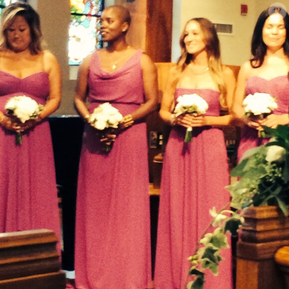 Une invitée du mariage de Melinda Relyea le 16 août 2014, et Sarah Jessica Parker est l'une des demoiselles d'honneur