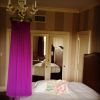 Sarah Jessica Parker a posté des photos du mariage de son amie Melinda Relyea le 16 août 2014, où elle était demoiselle d'honneur : elle dévoile sa belle robe