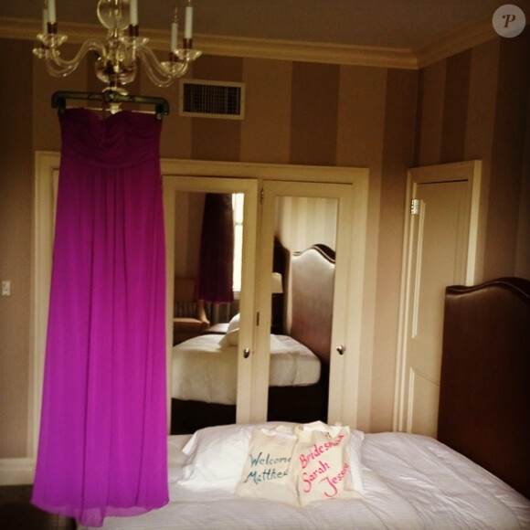 Sarah Jessica Parker a posté des photos du mariage de son amie Melinda Relyea le 16 août 2014, où elle était demoiselle d'honneur : elle dévoile sa belle robe