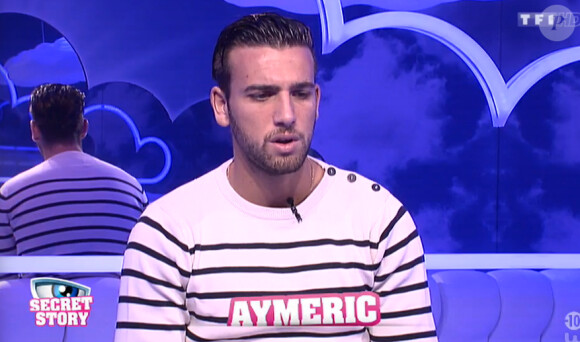 Aymeric ne supporte plus Vivian et lui demande de ne plus lui adresser la parole - Episode de "Secret Story 8" sur TF1. Le 19 août 2014.