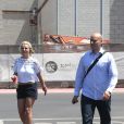 Britney Spears fait du shopping accompagnée d'un garde du corps, à Agoura (Los Angeles), le 22 août 2014.
