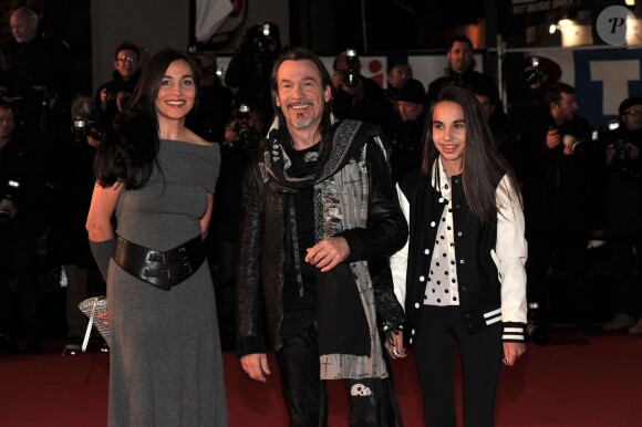 Florent Pagny, sa femme Azucena et leur fille Aël lors de la 15e édition des NRJ Music Awards au Palais des Festivals à Cannes le 14 décembre 2013