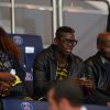 Paul Pogba et ses parents lors du match entre le Paris Saint-Germain et l'AS Saint-Etienne, au Parc des Princes à Paris le 31 août 2014