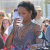 Exclusif - Rihanna part pour une balade en quad avec ses amis. Calvi, le 1er septembre 2014.