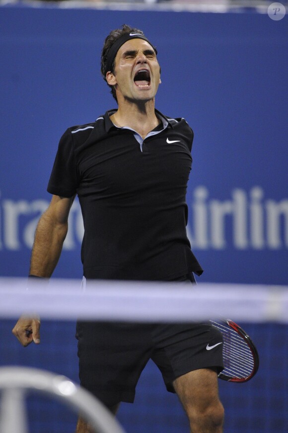 Roger Federer lors de son quart de finale face à Gaël Monfils à l'US Open, à l'USTA Billie Jean King National Tennis Center de New York, le 4 septembre 2014