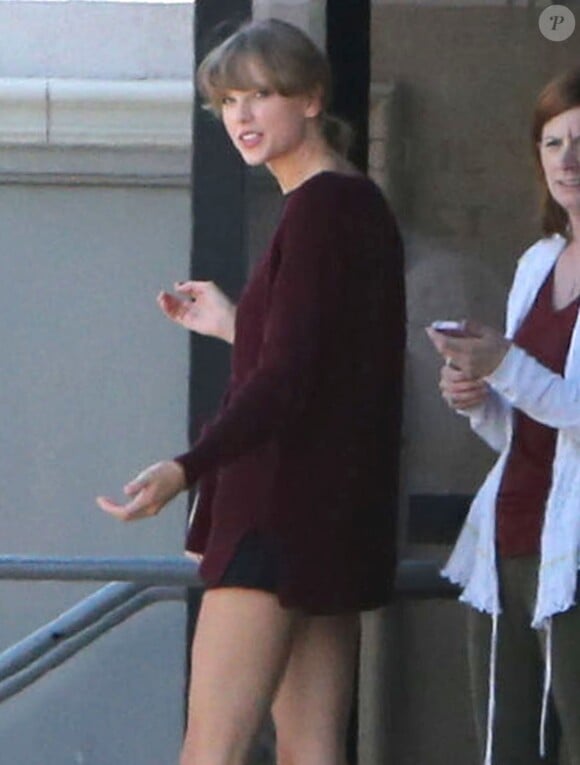 Taylor Swift s'arrête à un studio d'enregistrement pour répéter son show pour les "MTV Video Music Awards" à Los Angeles, le 23 août 2014