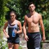 Lea Michele et son petit ami Matthew Paetz font du jogging au parc de "TreePeople" à Beverly Hills, le 23 août 2014