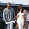 Shopping en amoureux pour Kanye West et Kim Kardashian à Sydney, le 13 septembre 2014.