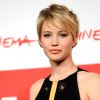 Jennifer Lawrence assume sa coupe garçonne sexy avec une frange