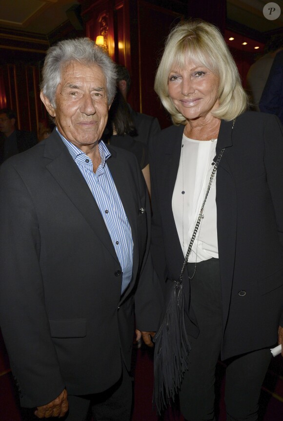 Philippe Gildas et sa femme Maryse lors de la générale de la pièce "Un dîner d'adieu" au Théâtre Edouard Vll à Paris le 15 septembre 2014