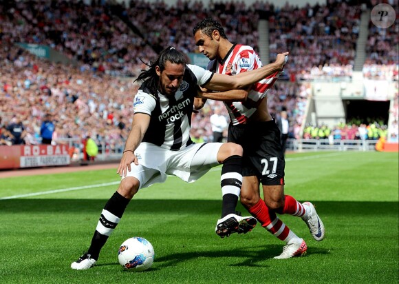 Jonas Gutierrez et Ahmed Elmohamady à Sunderland, le 20 août 2011. 