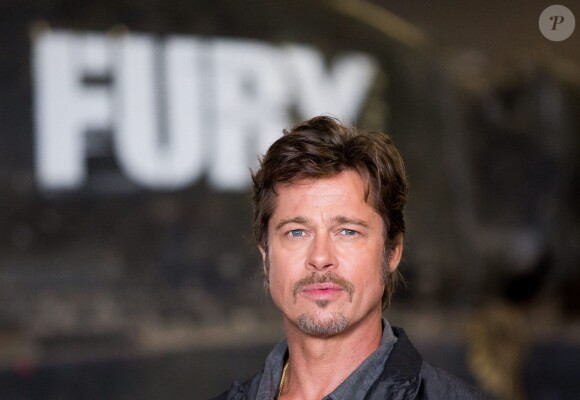 Brad Pitt pendant un photocall pour le film Fury au Tank Museum, Bovington, Dorset, le 28 août 2014.