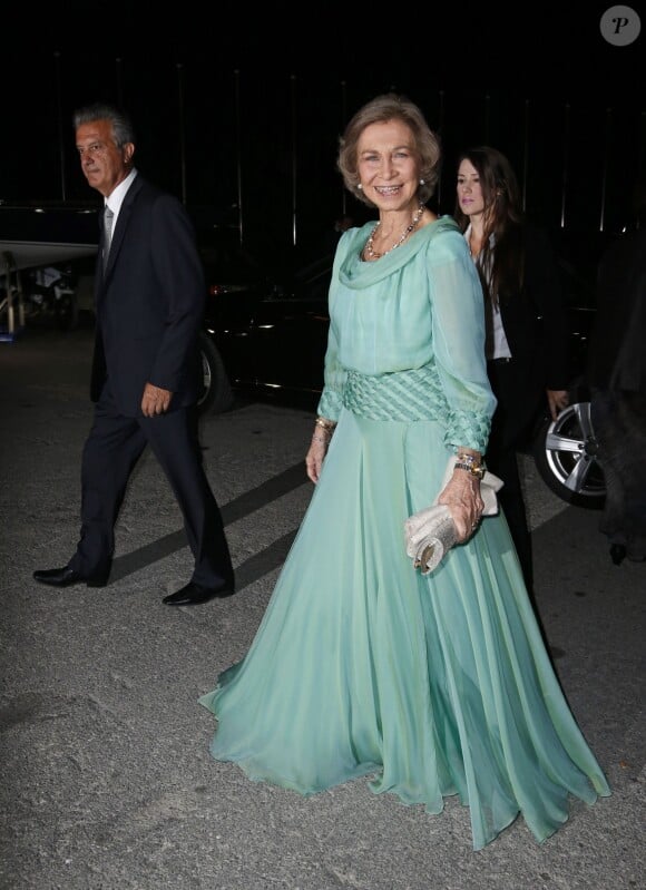 La reine Sofia d'Espagne à la soirée des noces d'or (50 ans de mariage) de son frère le roi Constantin II et de la reine Anne-Marie de Grèce, le 18 septembre 2014 au Yacht Club de Grèce du Pirée.
