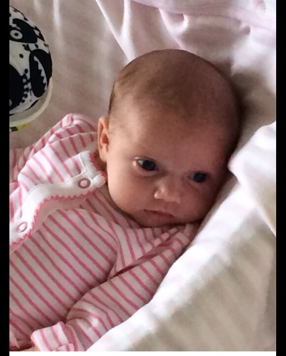Katie Price dévoile les premières photos de sa fille Bunny, née le lundi 4 août 2014.