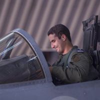 Prince Khaled d'Arabie saoudite : Il bombarde l'EI en Syrie, au péril de sa vie