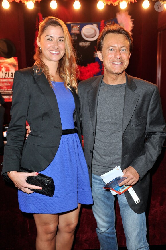 Vincent Perrot et sa compagne Virginie lors de la générale du spectacle "Mistinguett, reine des années folles" au Casino de Paris, le 25 septembre 2014