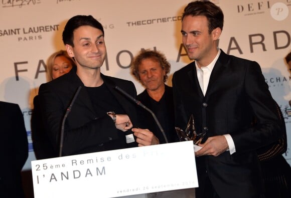 Sebastien Meyer (prix Jeunes Créateurs de l'ANDAM) et Arnaud Vaillant (prix Jeunes Créateurs de l'ANDAM) - 25e anniversaire et remise du prix de l'Andam 2014 à l'hôtel Potocki, au sein de la Chambre de Commerce et d'Industrie de Paris, le 26 septembre 2014.